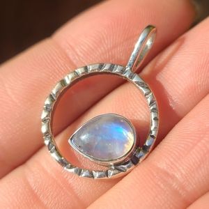SOLD Rainbow Moonstone - India 925 Pendant
